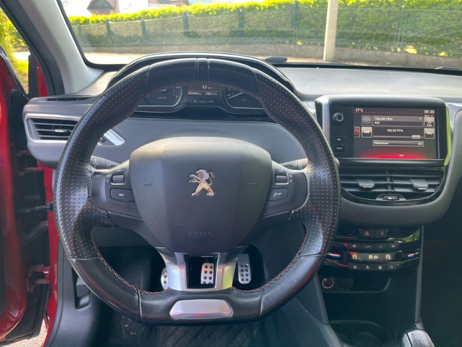 Peugeot 208 1,2#GT LINE#Servisna#Registriran do 12/2026, fotografija 20