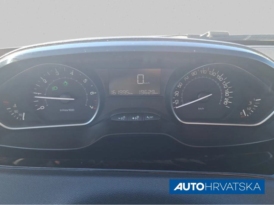 PEUGEOT 208 1.2 Pure Tech - Jamstvo 15 mjeseci!, 5.900,00 €, fotografija 10