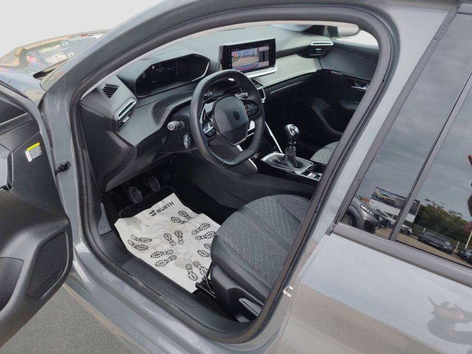 PEUGEOT 208 1.2 PureTech 100 KS ALLURE *VOZILO S JAMSTVOM*, fotografija 11