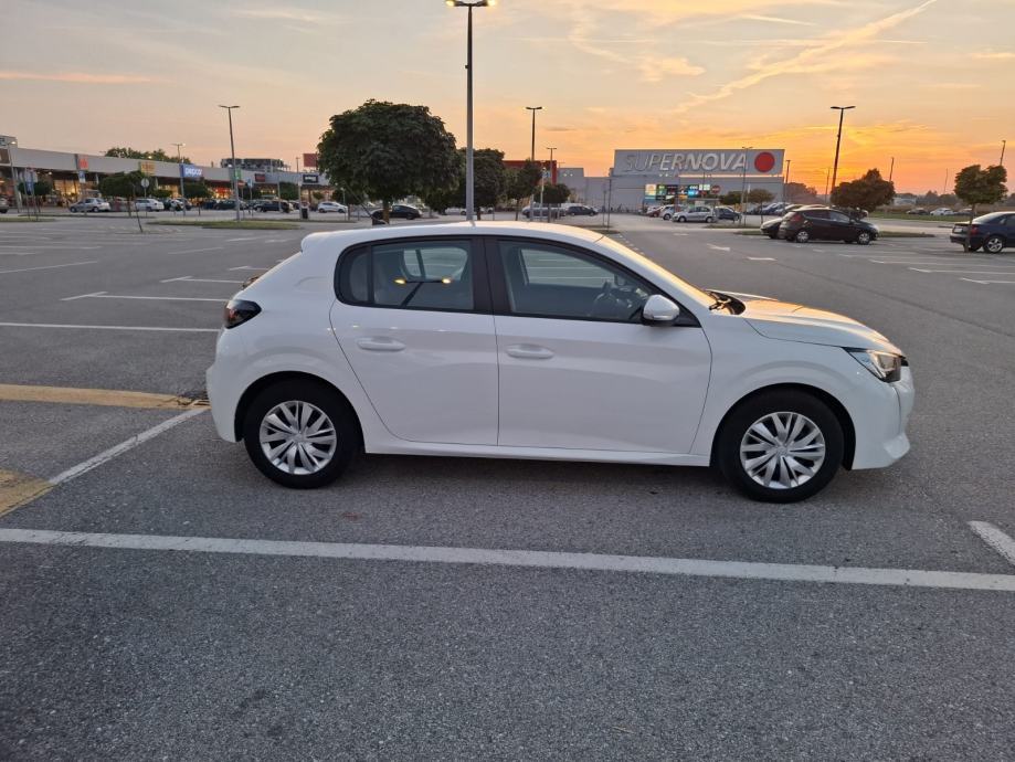 Peugeot 208 1.2 PureTech (2020.) – 52.000 km, VELIKI S, pogled izvana - slika 3