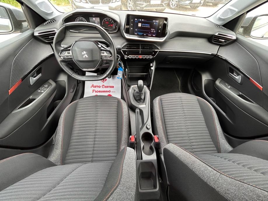 Peugeot 208 1,2 PureTech 2020.,**66700 km** NAVI, GRIJ SJED, ALU, LED, fotografija 9