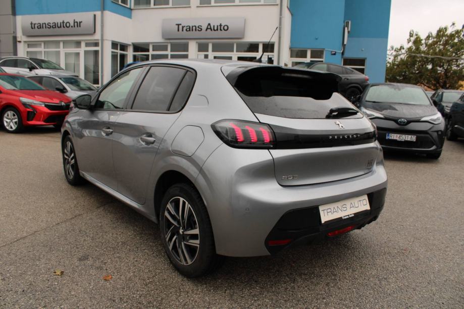 Peugeot 208 1.2 Puretech Allure AUTOMATIK, fotografija 7
