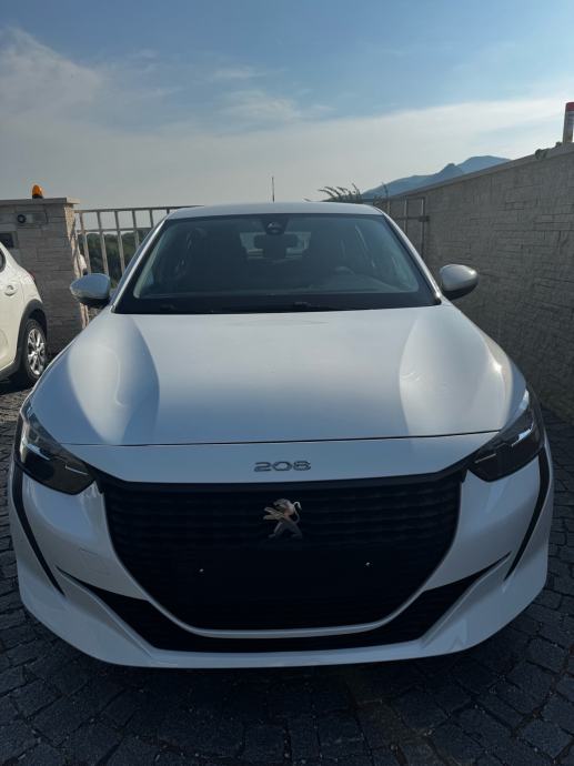 Peugeot 208 1,2-NAVI-PARK SENZ.-SERVISNA-JAMSTVO 12 MJ-TOP!, fotografija 2