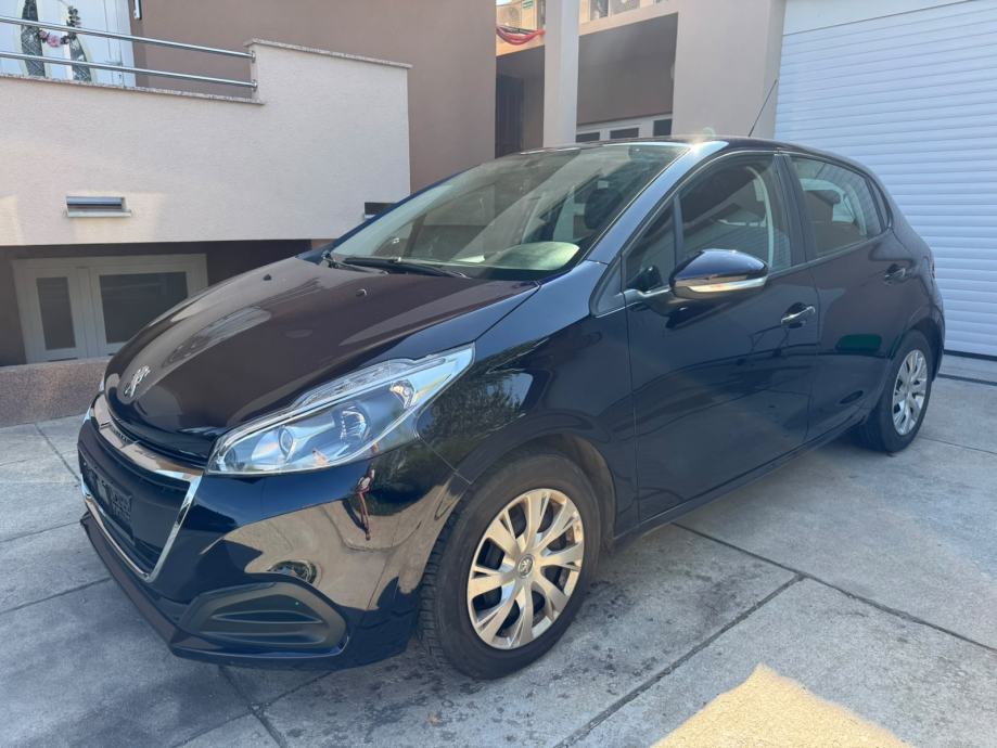 Peugeot 208 1,2 PureTech U SUSTAVU PDV-a, samo 72.000 km !, pogled izvana - slika 2