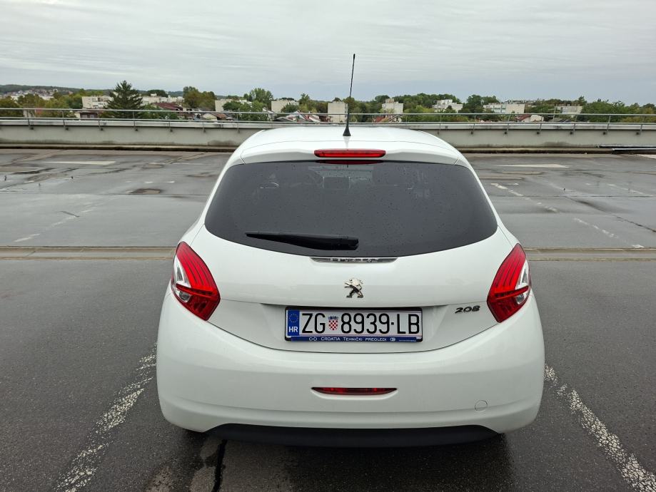 Peugeot 208 Style 1,2 VTi, fotografija 6