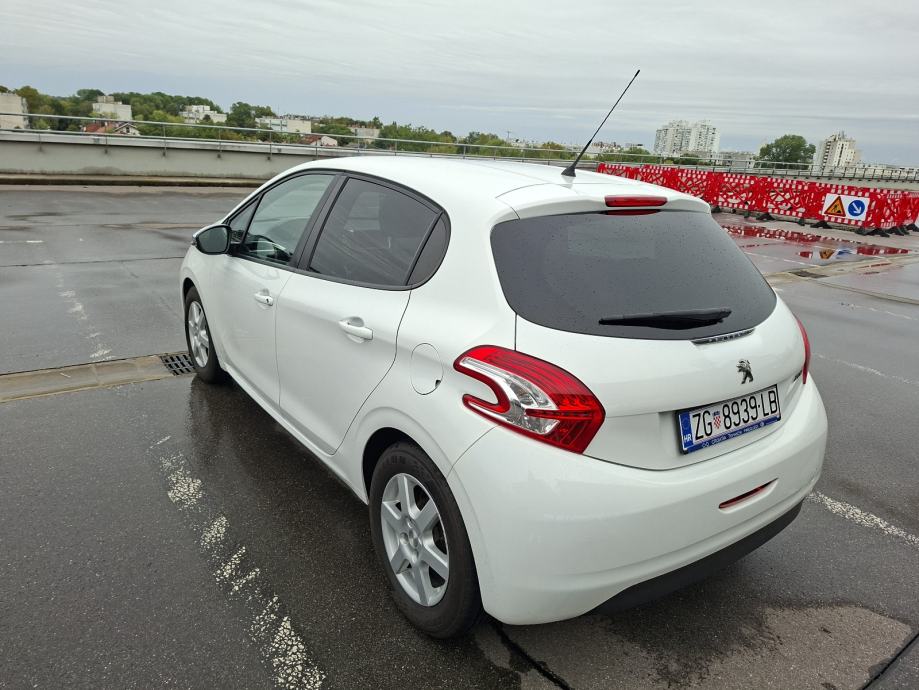 Peugeot 208 Style 1,2 VTi, fotografija 7