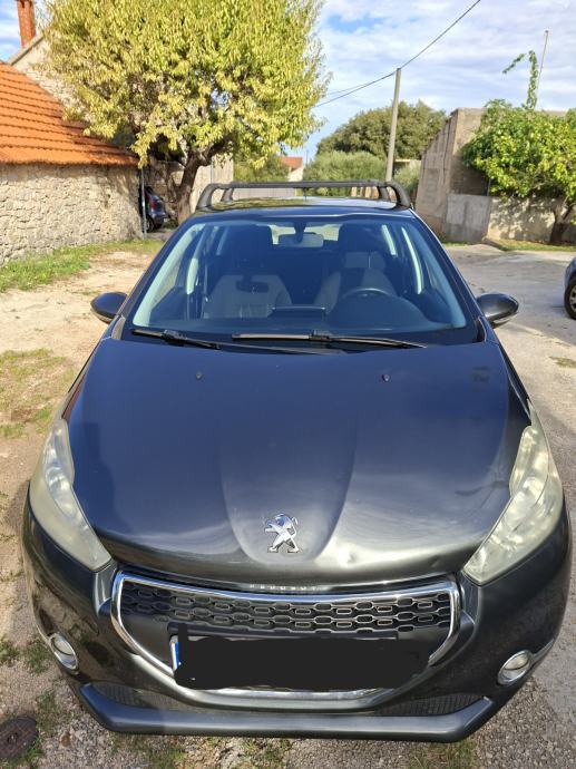 Peugeot 208 1,2 VTi reg. do 10/26 Povećana potrošnja ulja, pogled izvana - slika 2