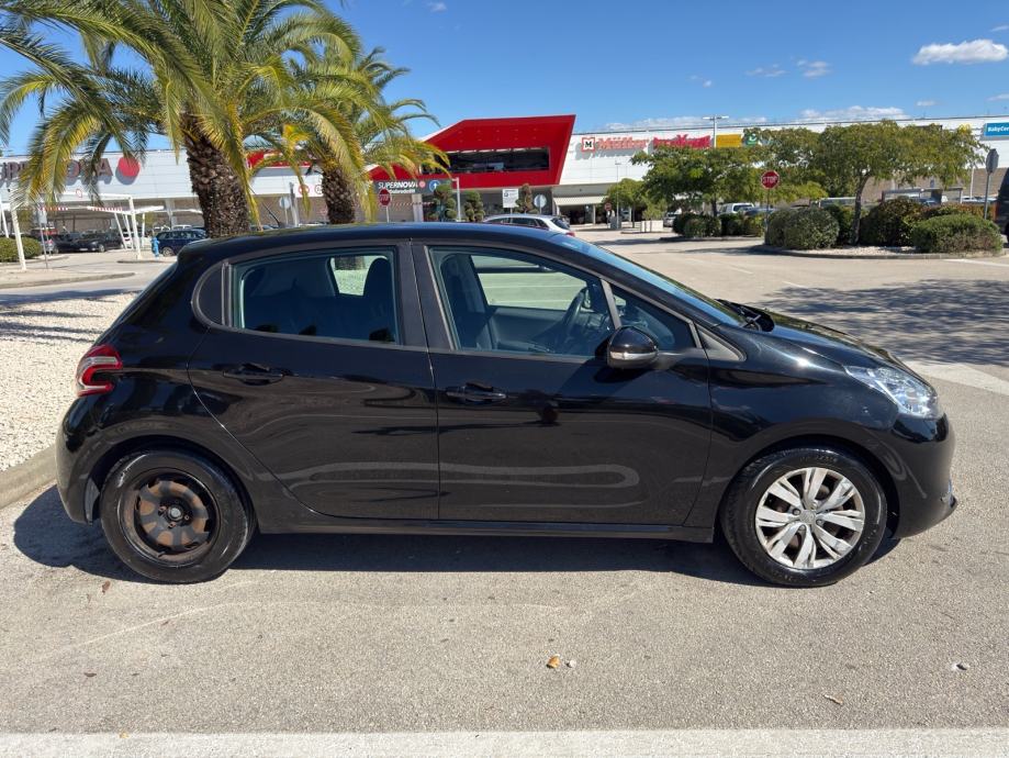 Peugeot 208, 1.4 HDi, 2013.g, fotografija 7