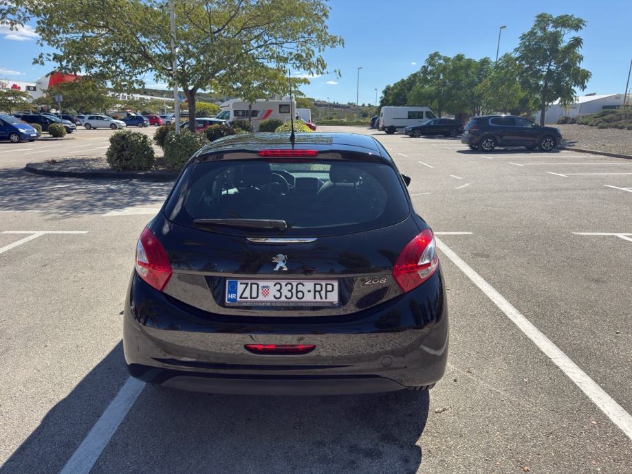Peugeot 208, 1.4 HDi, 2013.g, fotografija 5