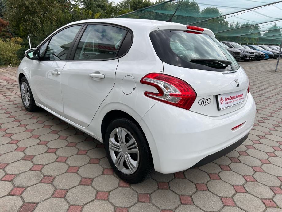 Peugeot 208 1,4 HDi 2015.,reg:24.2.2027.,VELIKI SERVIS, NAVI, TEMP..., fotografija 7