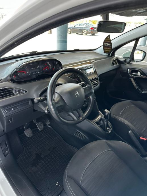 Peugeot 208 1,4 HDi Hr.Auto Reg.06/2027 Klima, fotografija 9