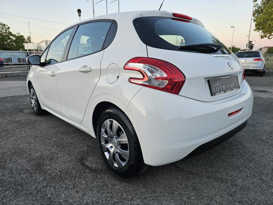 Peugeot 208 1,4 HDi ***HR-VOZILO***ODLIČNO-STANJE***SAMO-167TKM***, fotografija 7