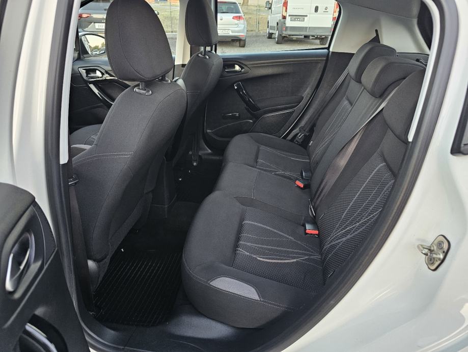 Peugeot 208 1,4 HDi ***HR-VOZILO***ODLIČNO-STANJE***SAMO-167TKM***, fotografija 10