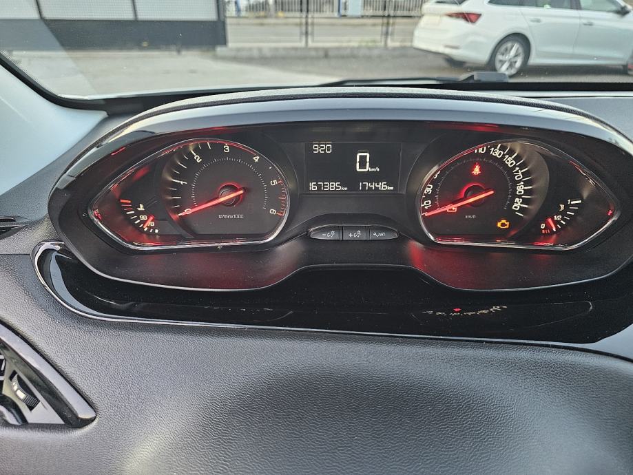 Peugeot 208 1,4 HDi ***HR-VOZILO***ODLIČNO-STANJE***SAMO-167TKM***, fotografija 17
