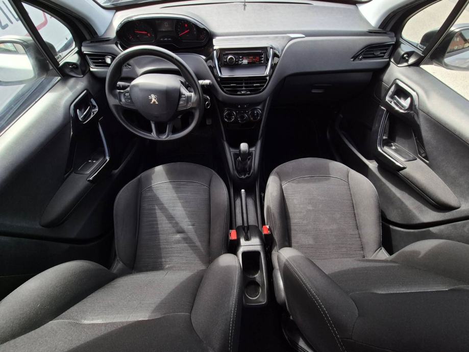 Peugeot 208 1,4 HDi,klima,samo 174 tkm,veliki,mali servis, fotografija 11