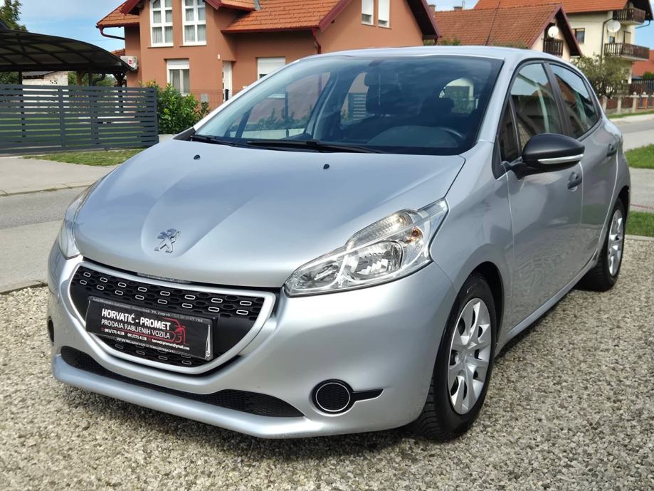 Peugeot 208 1,4 HDi,klima,samo 174 tkm,veliki,mali servis, fotografija 5