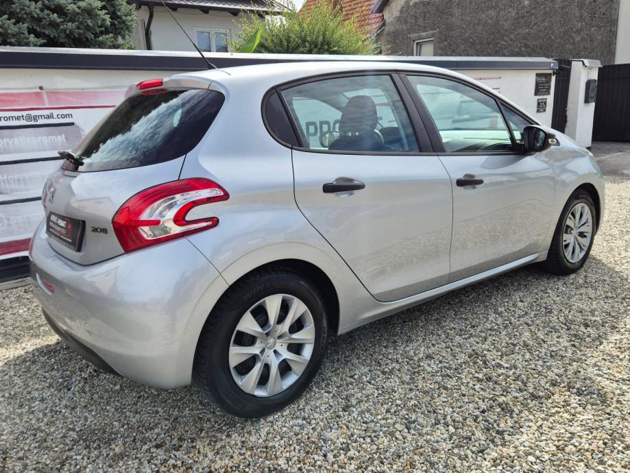 Peugeot 208 1,4 HDi,klima,samo 174 tkm,veliki,mali servis, fotografija 9