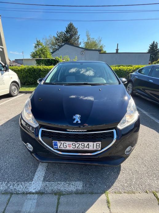Peugeot 208 1,4 HDi (**reg.08/27**), fotografija 2