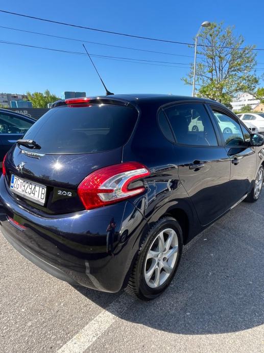 Peugeot 208 1,4 HDi (**reg.08/27**), fotografija 5