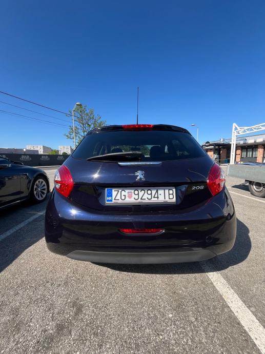 Peugeot 208 1,4 HDi (**reg.08/27**), fotografija 6