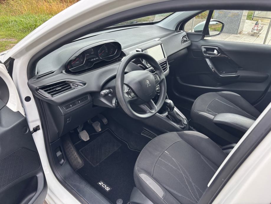 Peugeot 208 1,4 HDi reg.09/27 150tkm, fotografija 12