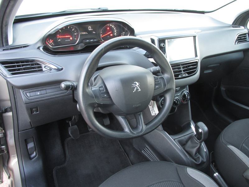 Peugeot 208 1,4 VTi Active JEDINSTVENI PROGRAM LEASINGA NA