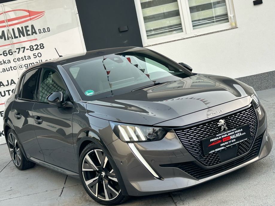 Peugeot 208 1,5 BlueHDI 2020G.GTline FULL OPREMA AKTRAKTIVAN SERVISNA, fotografija 2