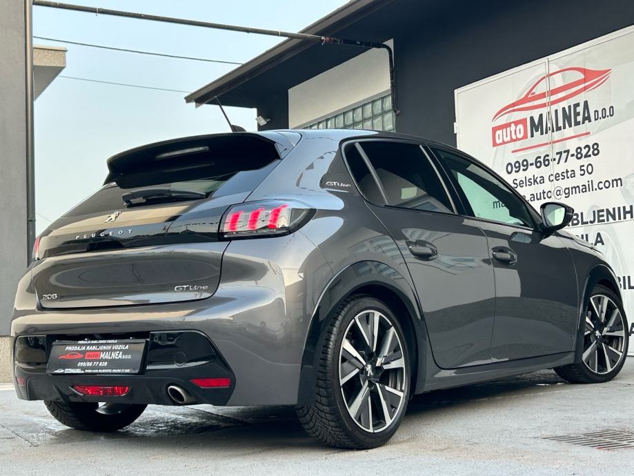 Peugeot 208 1,5 BlueHDI 2020G.GTline FULL OPREMA AKTRAKTIVAN SERVISNA, fotografija 12
