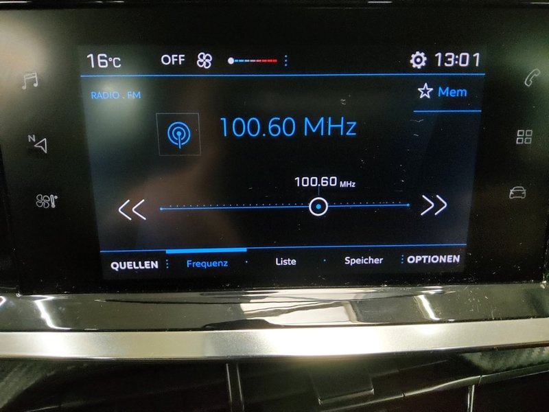 Peugeot 208 1.5 BlueHDI Active • Full LED, fotografija 7
