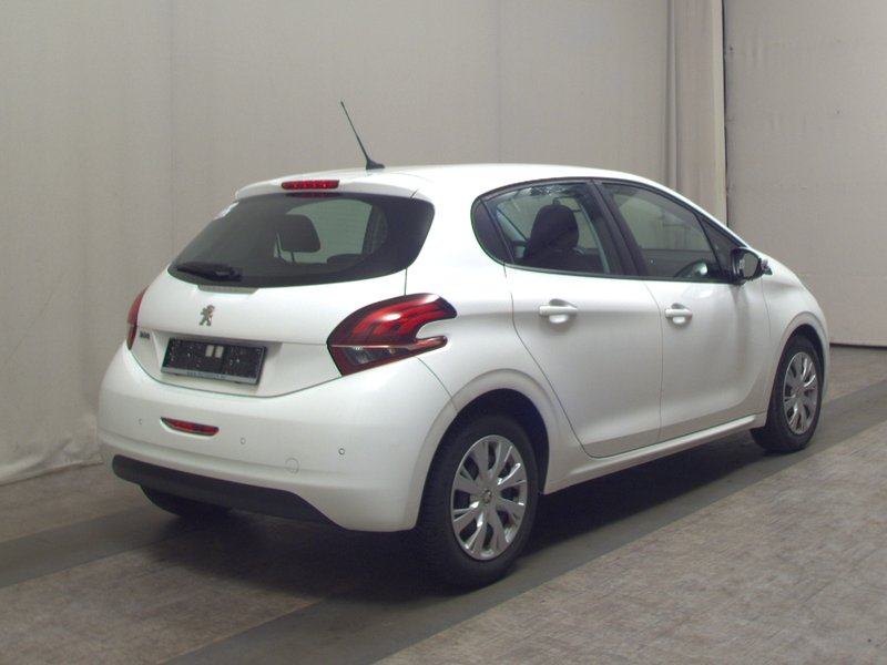 Peugeot 208 1.5 BlueHDI Active • navigacija, fotografija 4