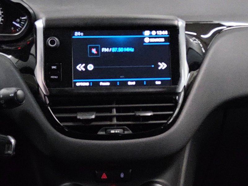 Peugeot 208 1.5 BlueHDI Active • navigacija, fotografija 7