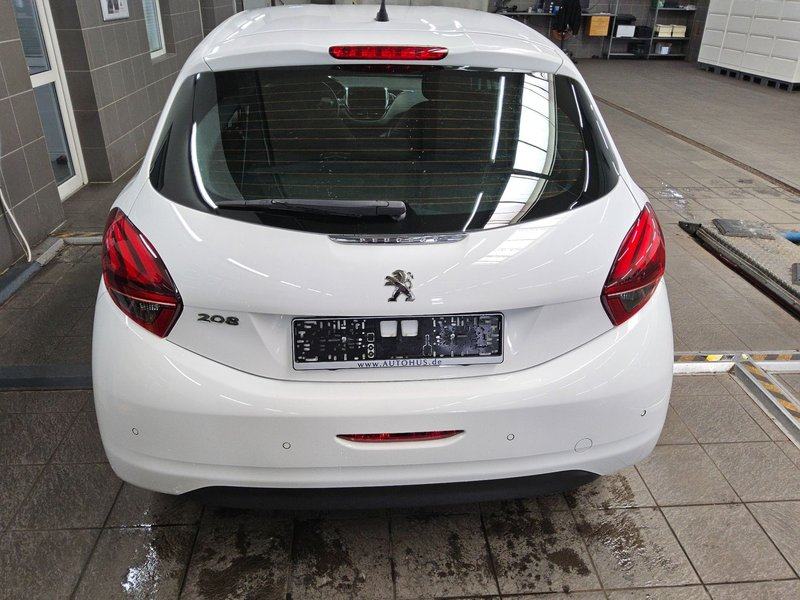 Peugeot 208 1.5 BlueHDI Active • navigacija, fotografija 10