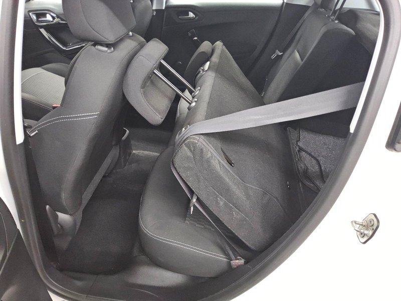 Peugeot 208 1.5 BlueHDI Active • navigacija, fotografija 12