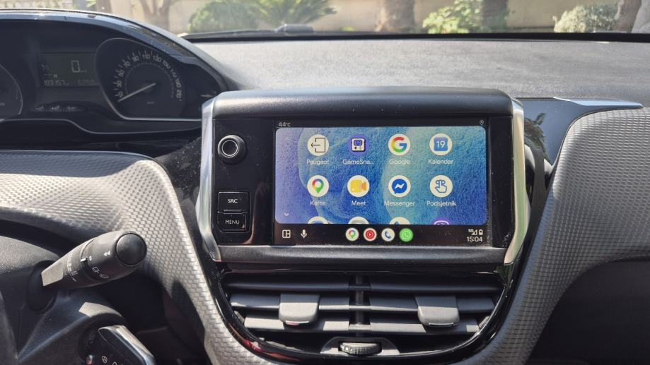 Peugeot 208,signature, 1,5 BlueHDI,2019,veliki servis,reg, fotografija 8