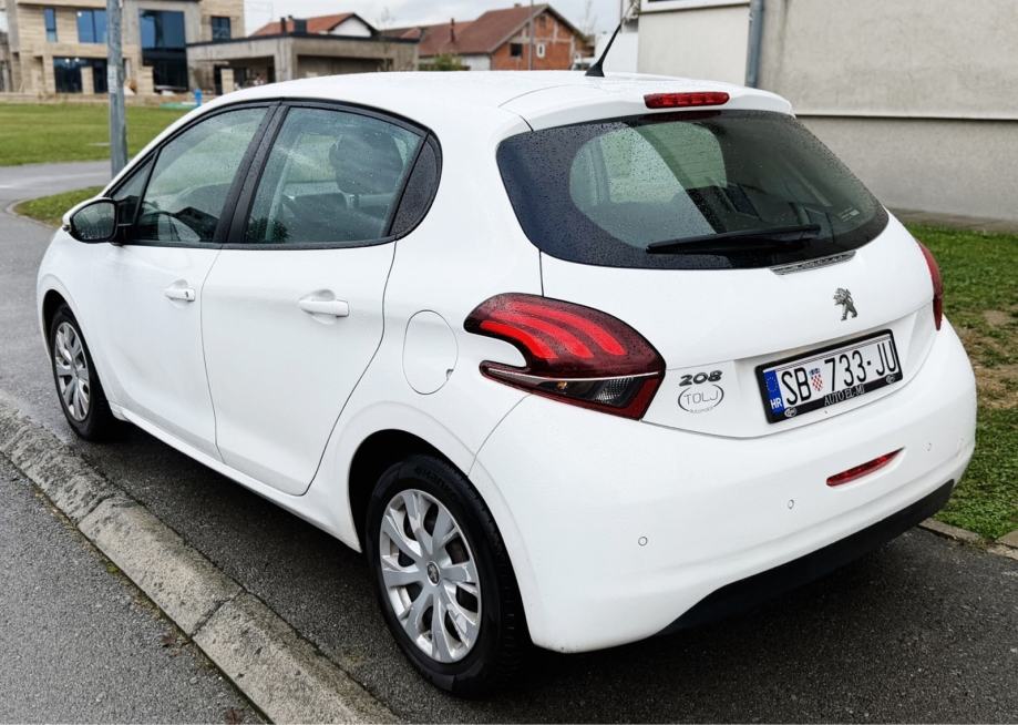 Peugeot 208 1,6 BlueHDi * HR Auto * 126.000 km * AKCIJA, fotografija 5