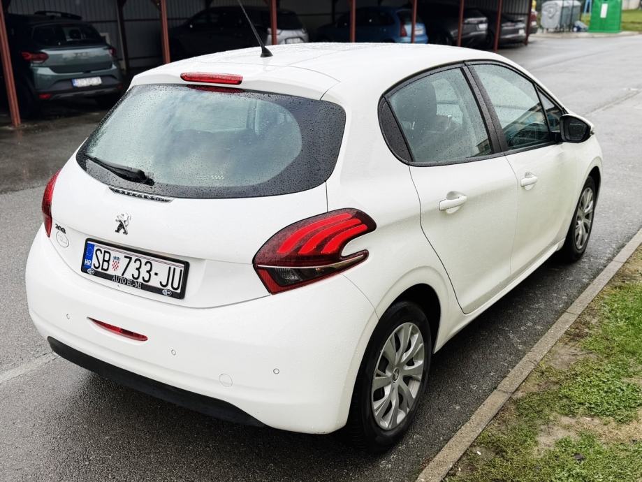 Peugeot 208 1,6 BlueHDi * HR Auto * 126.000 km * AKCIJA, fotografija 7
