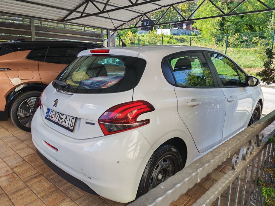 Peugeot 208 1,6 BlueHDi-Mali Zmaj, pogled izvana - slika 3