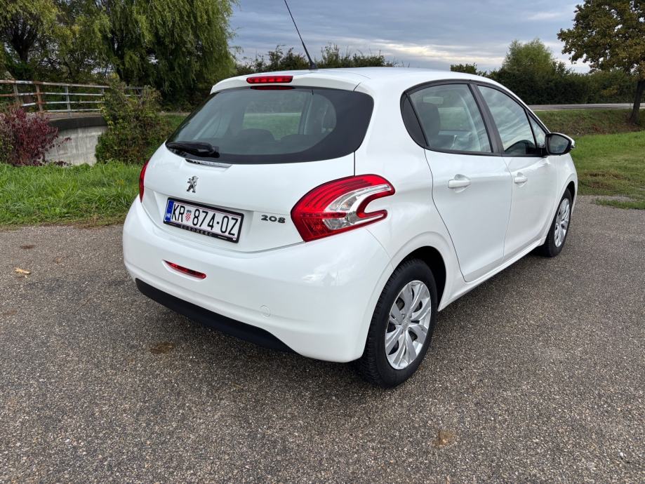 Peugeot 208 1,4hdi,150tkm,reg.godinu dana, fotografija 8