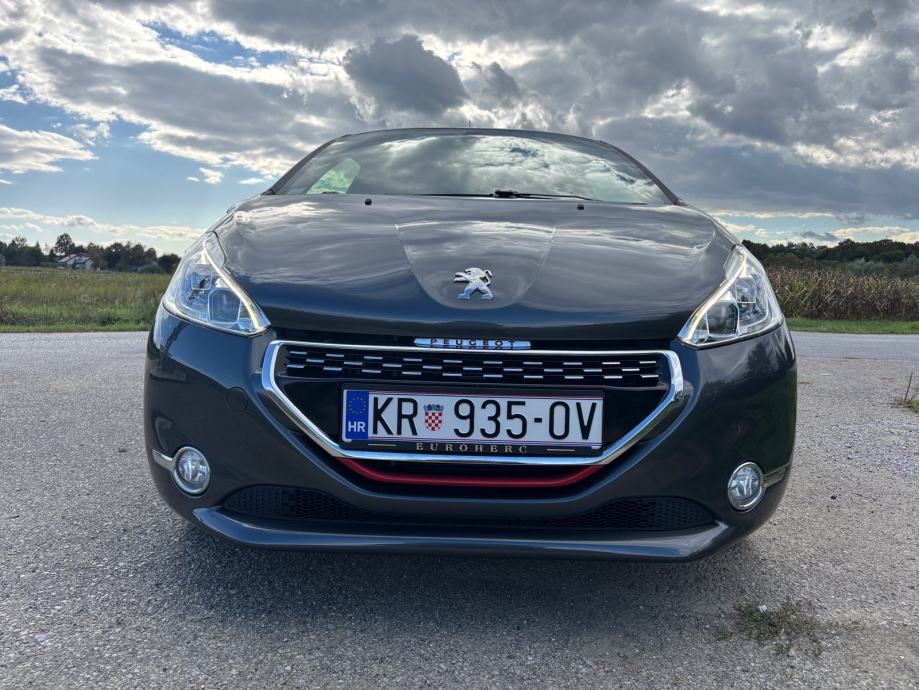 Peugeot 208 1,6 THP GTi, fotografija 3