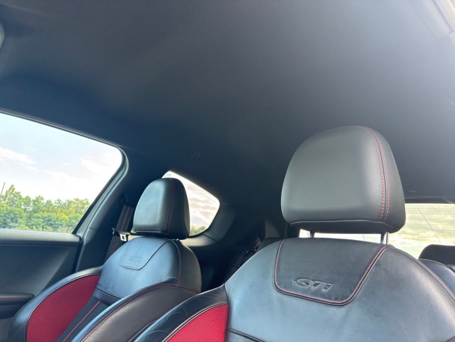 Peugeot 208 1,6 THP GTi, fotografija 16