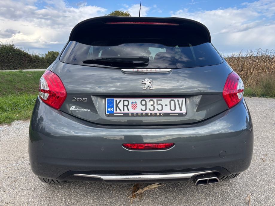 Peugeot 208 1,6 THP GTi, fotografija 8