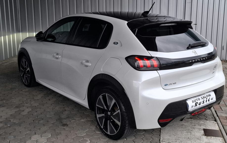 Peugeot 208 e-208 GT SPORT AUTOMATIK ALU NAVI PDC KAMERA FULL LED, fotografija 6