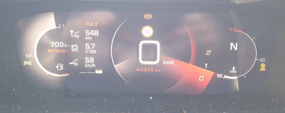 Peugeot 208 GT, 130ks, fotografija 15