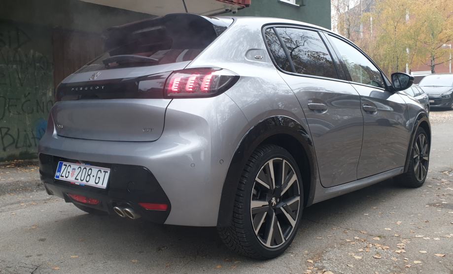 Peugeot 208 GT, 130ks, fotografija 5