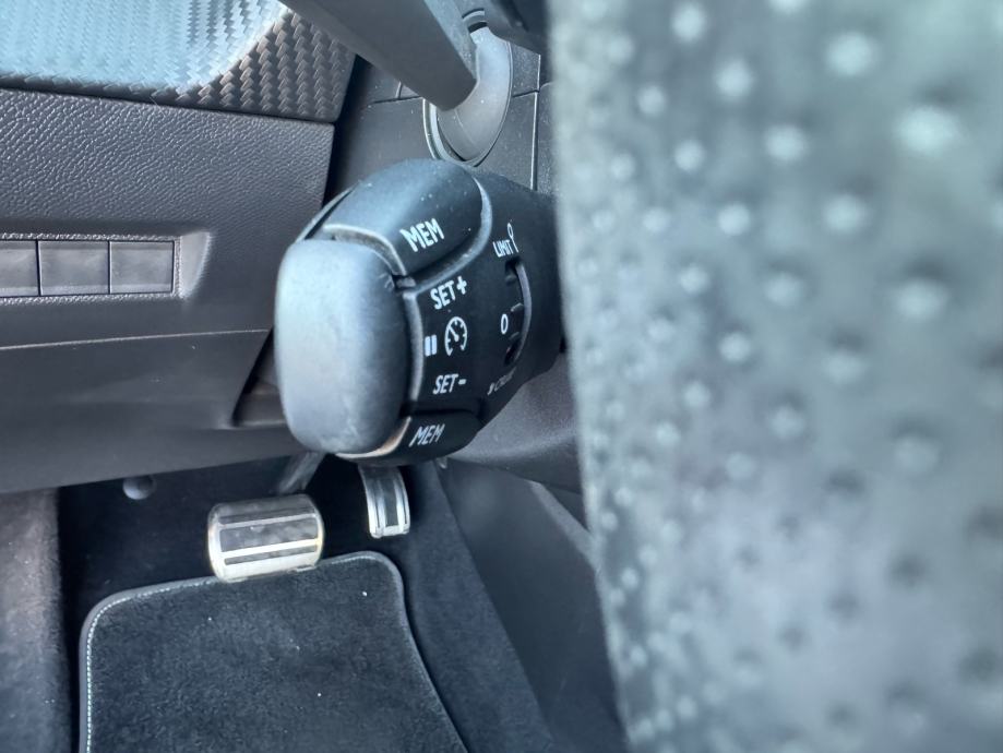 Peugeot 208 GT Line, 130KS, Panorama, fotografija 14