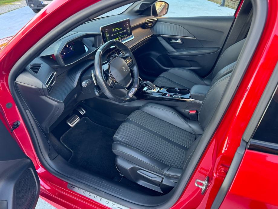Peugeot 208 GT Line, 130KS, Panorama, fotografija 8