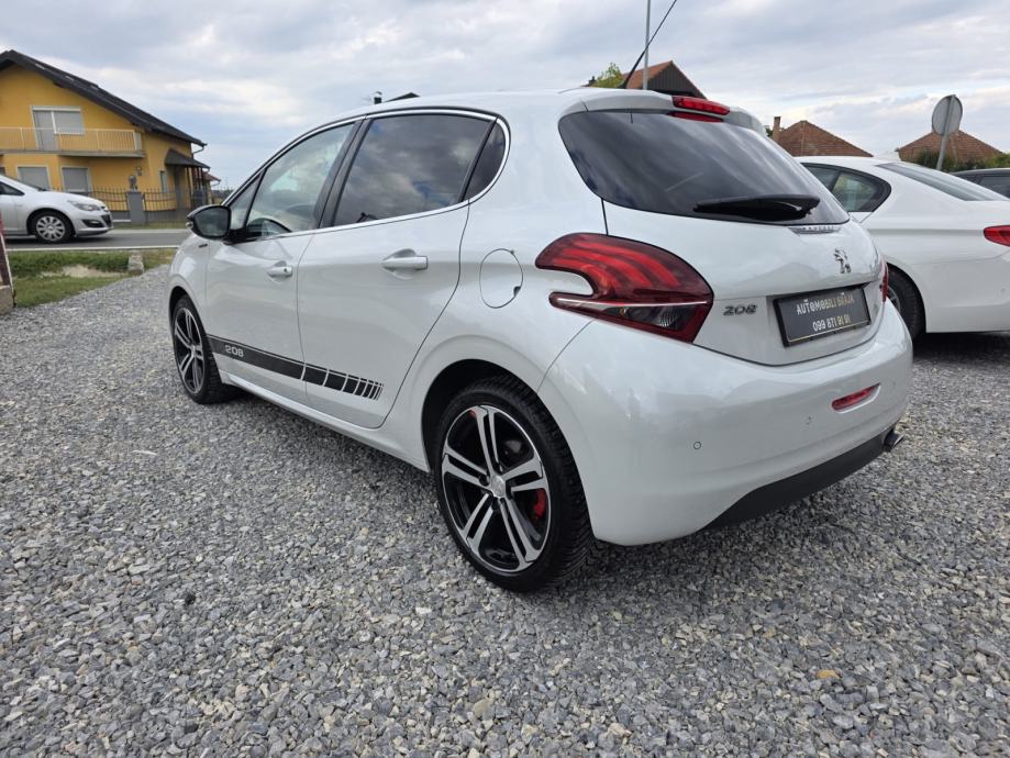Peugeot 208 GT Line, fotografija 7