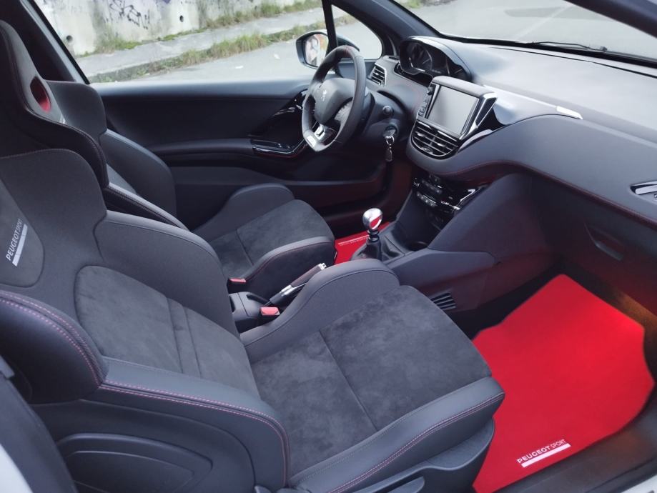 Peugeot 208 Gti by sport, fotografija 3