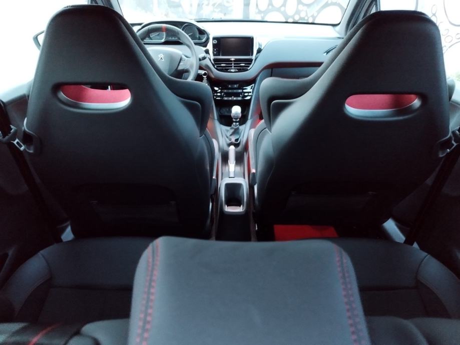 Peugeot 208 Gti by sport, fotografija 12