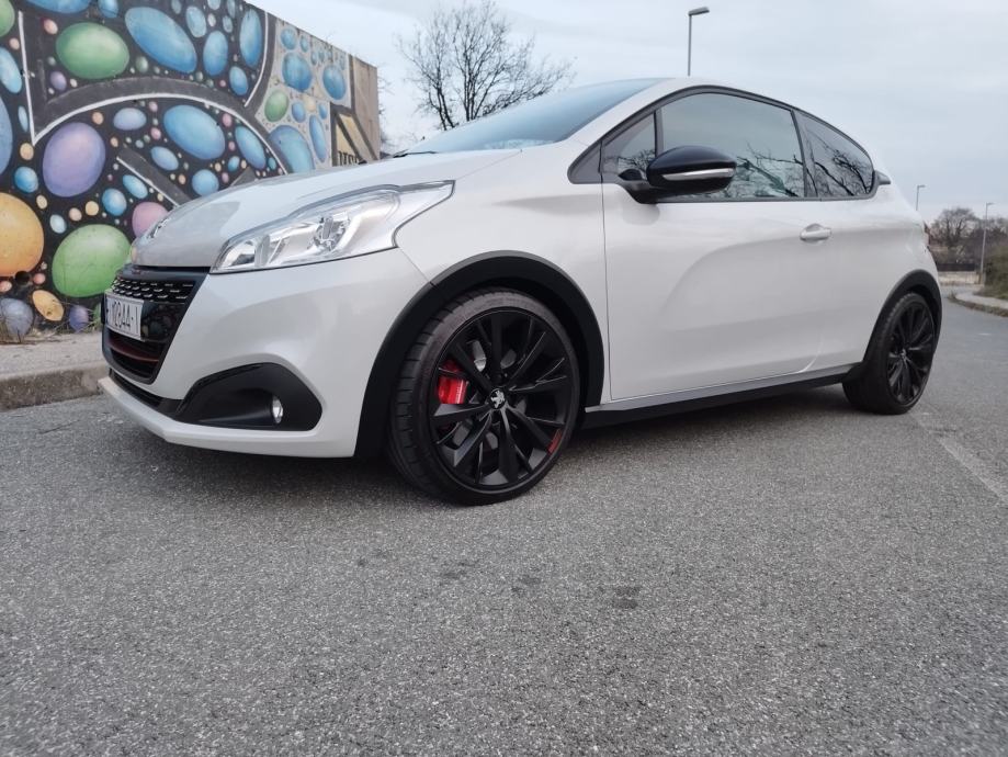 Peugeot 208 Gti by sport, fotografija 13